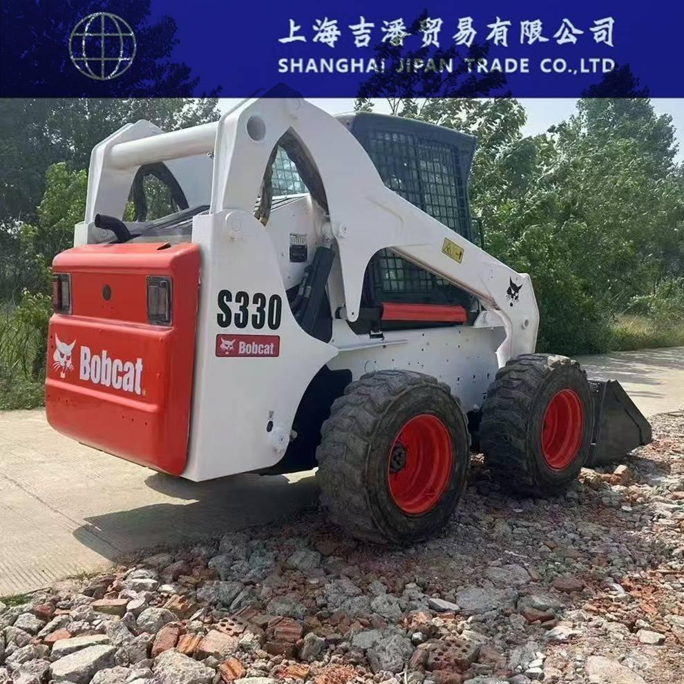 Bobcat S 330 Šmykom riadené nakladače