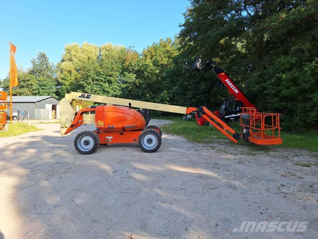 JLG 600AJ Kĺbové plošiny