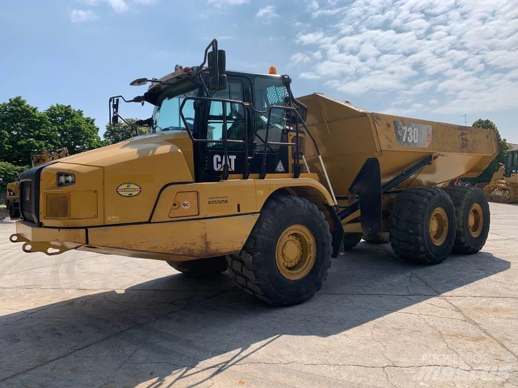CAT 730 Kĺbové nákladné autá