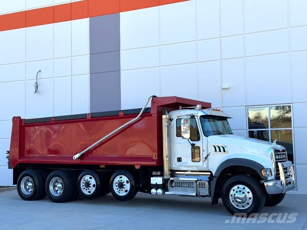 Mack Granite Sklápače