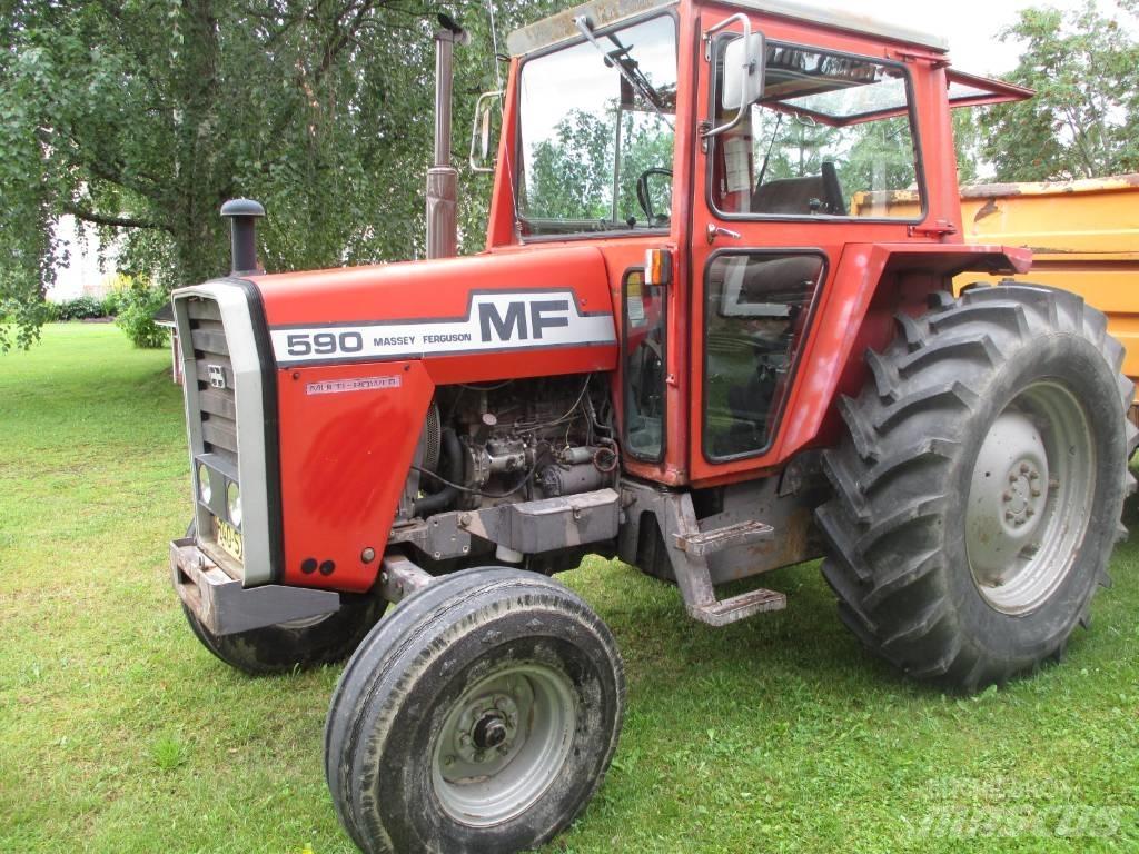 Massey Ferguson 590 Traktory