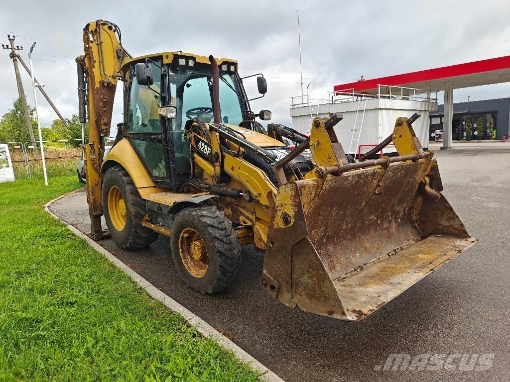 CAT 428 F Rýpadlo-nakladače