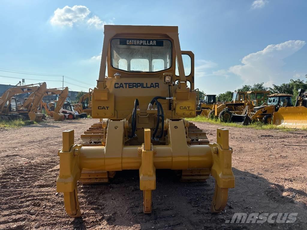 CAT D7G Pásové dozéry