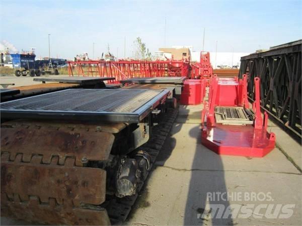 Manitowoc 555 Pásové žeriavy