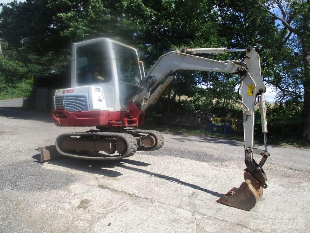 Takeuchi TB 228 Mini rýpadlá < 7t