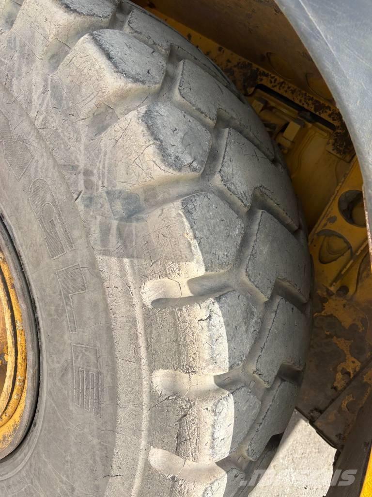 Bell B 30 E Kĺbové nákladné autá