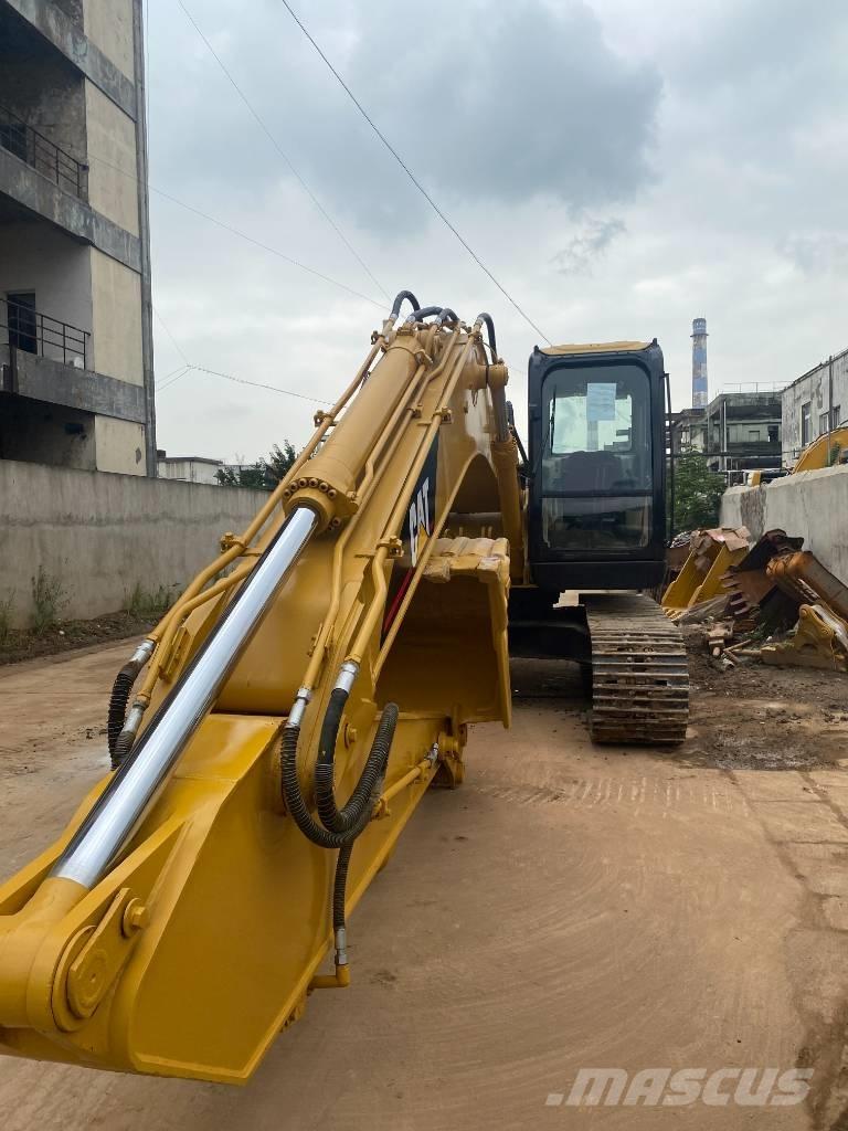 CAT 320 C Pásové rýpadlá