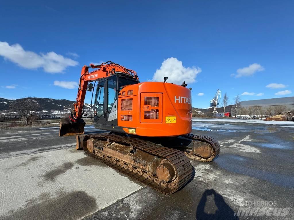 Hitachi ZX 225 US Pásové rýpadlá