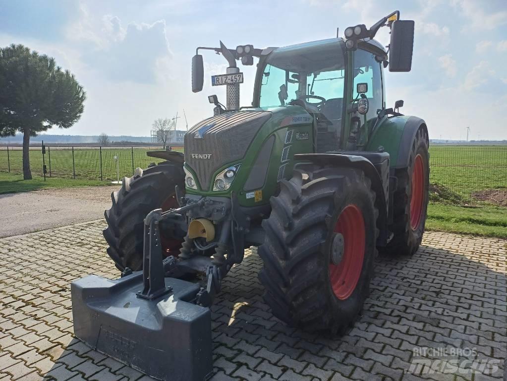 Fendt 720 Profi Plus Traktory