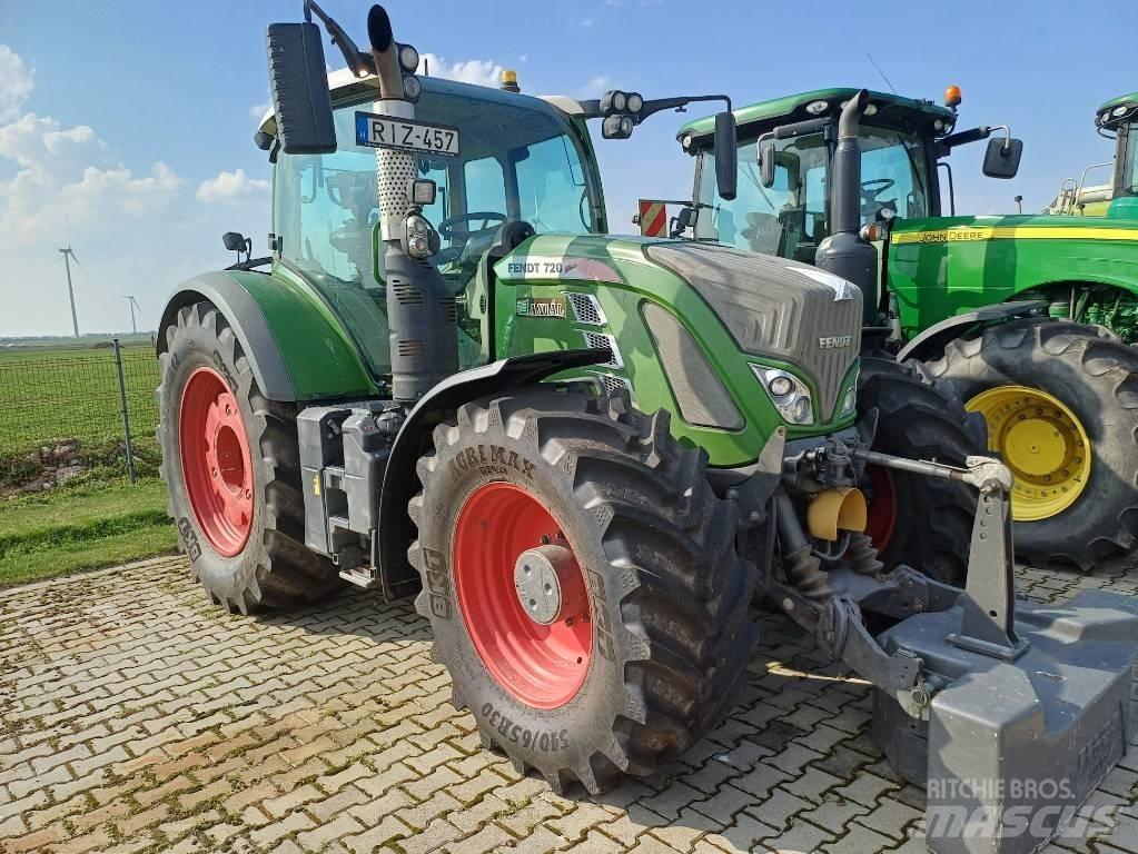 Fendt 720 Profi Plus Traktory