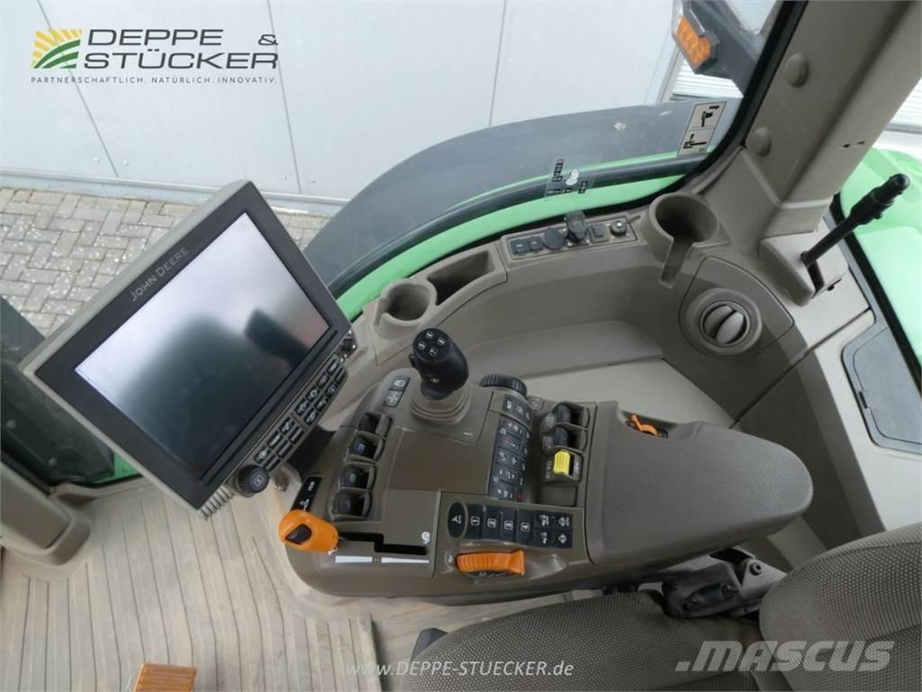 John Deere 8R 370 Traktory