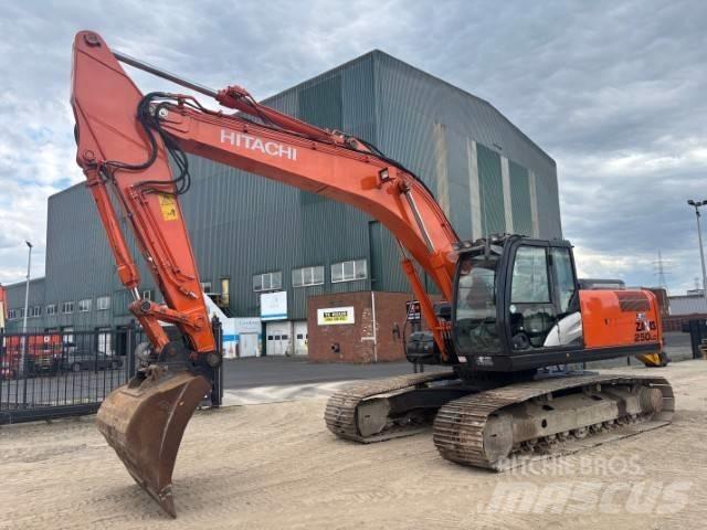 Hitachi ZX 250 LC-5 Pásové rýpadlá