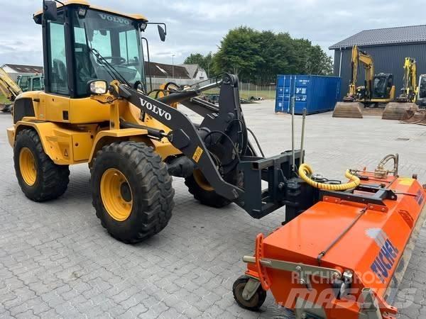 Volvo L 30 G Kolesové nakladače