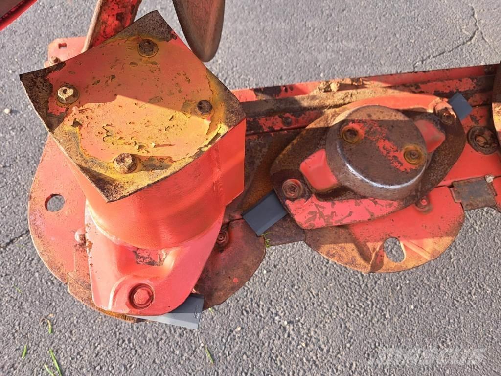 Kuhn GMD310FF Žacie stroje