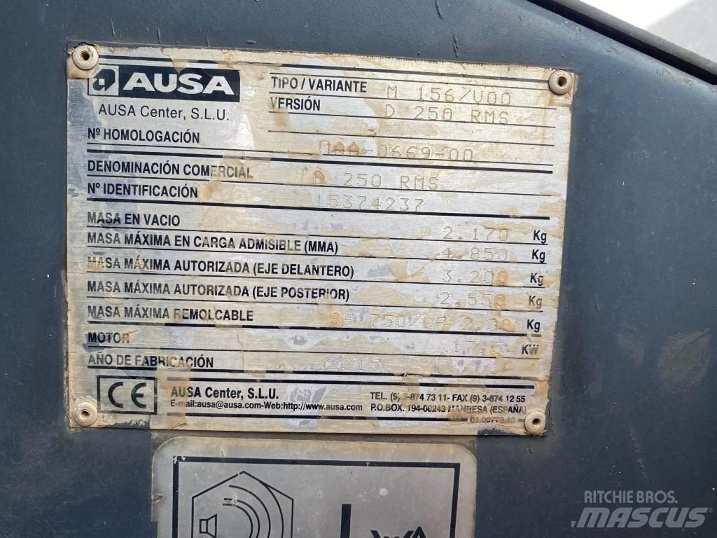 Ausa D 250 RM S Stavebné sklápače