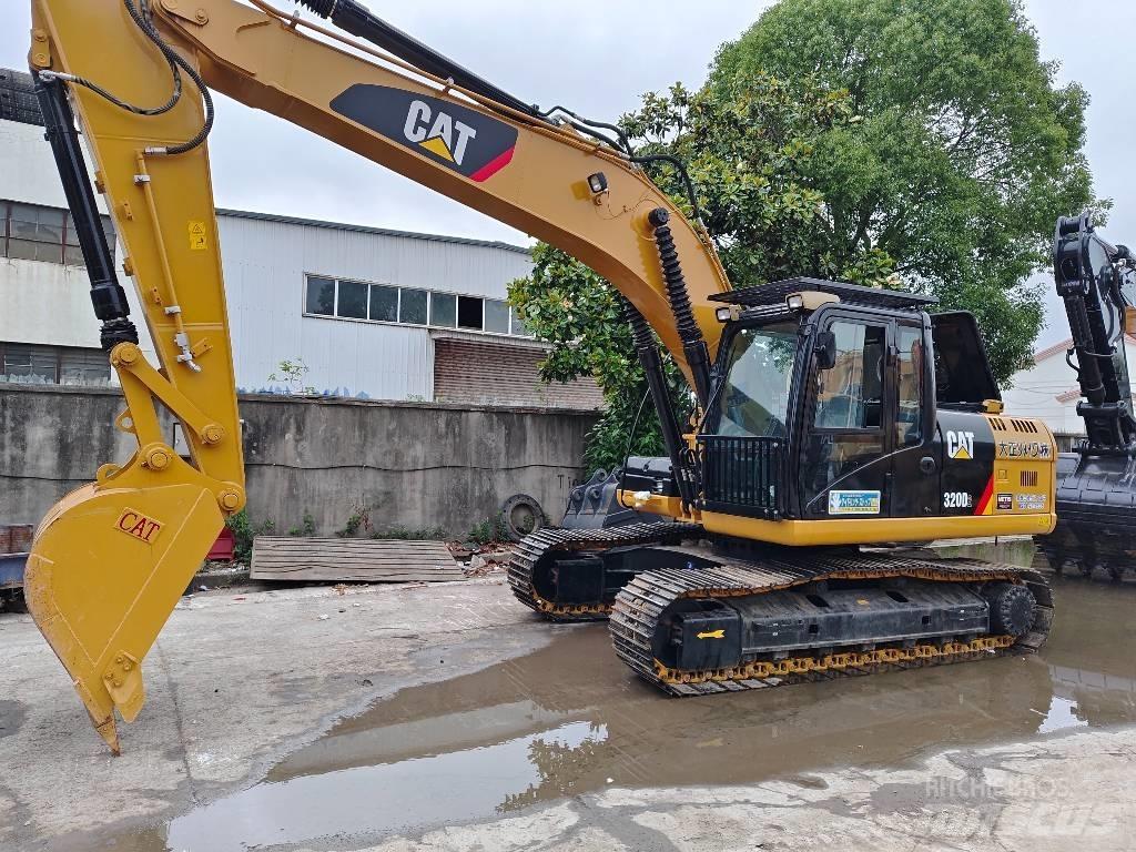 CAT 320 D2 Pásové rýpadlá