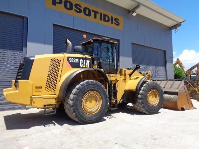 CAT 982 M Kolesové nakladače