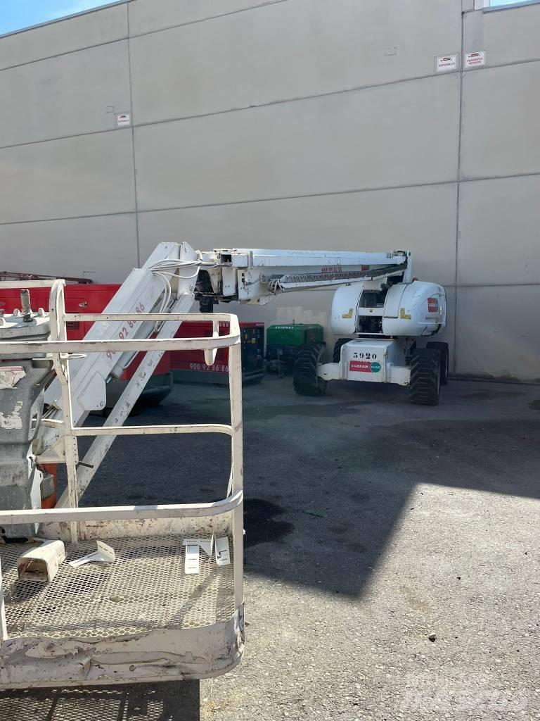 JLG 860 SJ Teleskopické plošiny