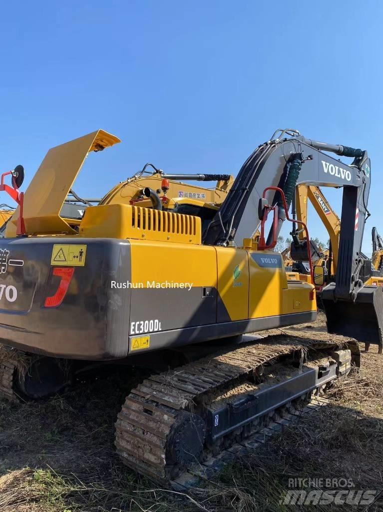 Volvo EC 300 D L Pásové rýpadlá