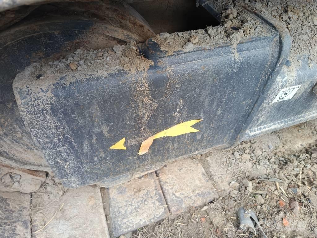 Volvo EC 210 B Pásové rýpadlá