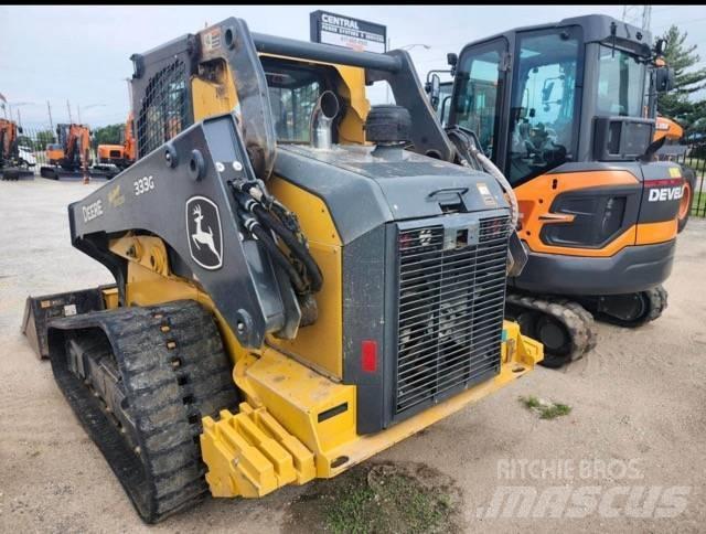 John Deere 333G Šmykom riadené nakladače