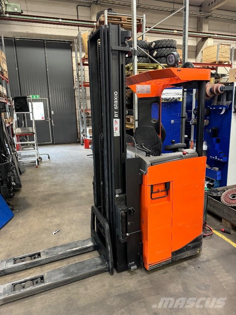 Toyota SRE135L Samohybné vozíky