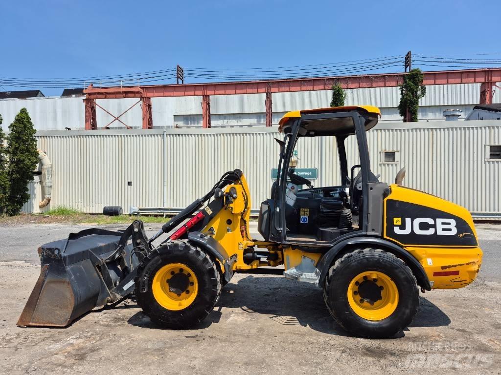 JCB 406 B Kolesové nakladače