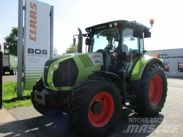 CLAAS Arion 520 Traktory