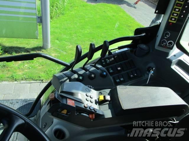CLAAS Arion 520 Traktory