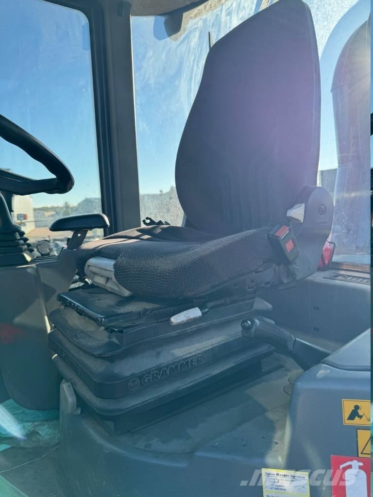 Volvo L 35 G Kolesové nakladače