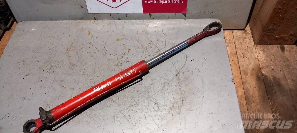 Scania 113.    1575171 Hydraulika