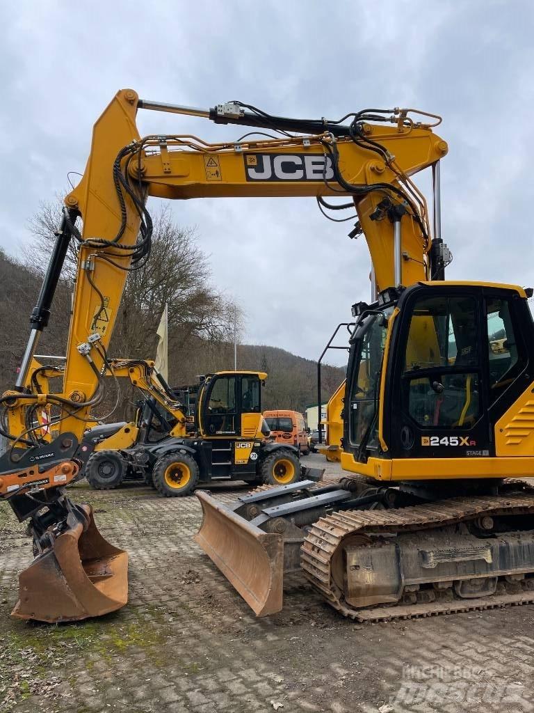 JCB 245 XR Pásové rýpadlá