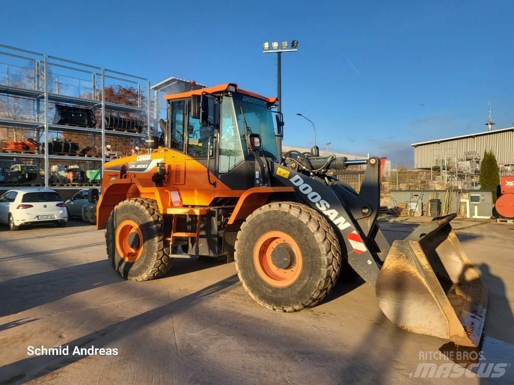 Doosan DL 200-5 Kolesové nakladače