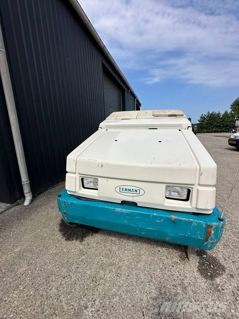 Tennant 8410 Zametacie stroje