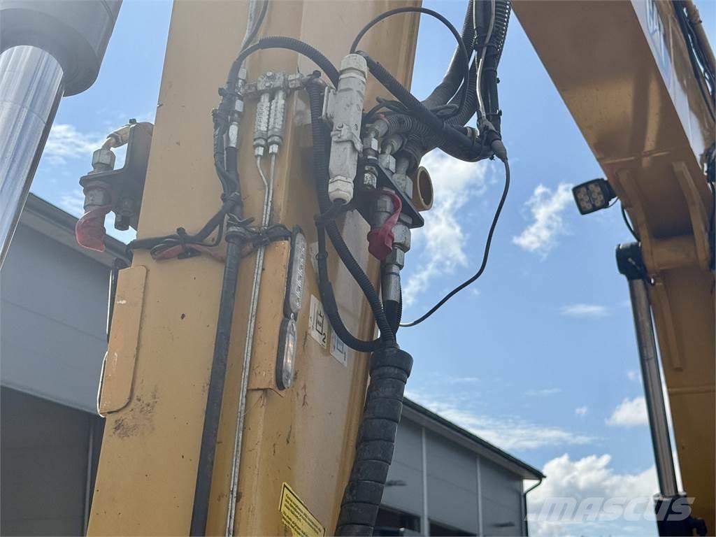 CAT 310 Midi rýpadlá 7 t - 12 t