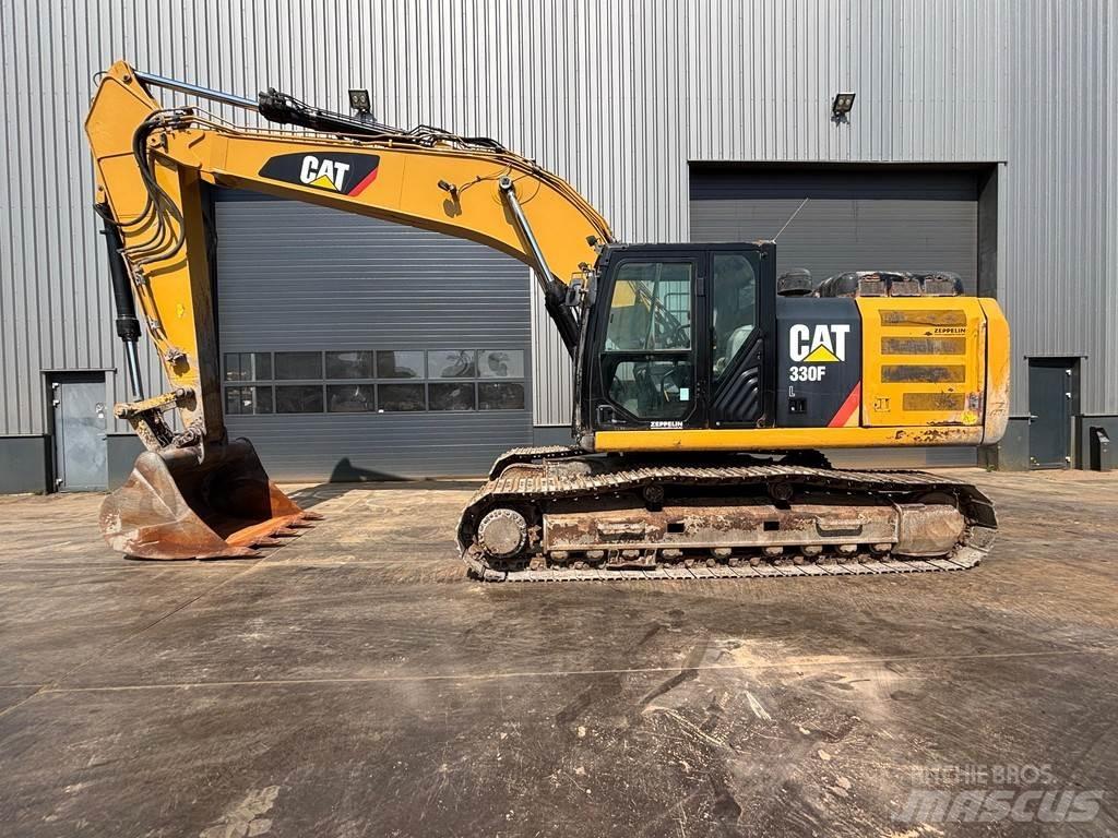 CAT 330FL Špeciálne bagre