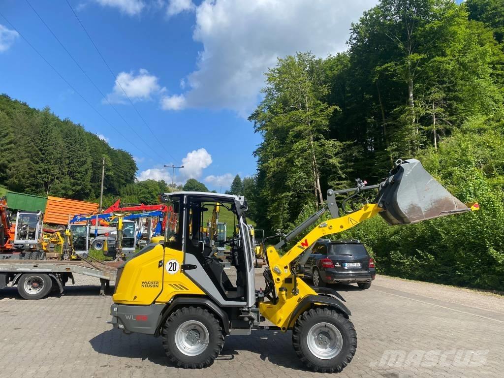 Wacker Neuson WL 28 Kolesové nakladače
