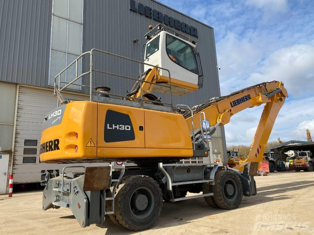 Liebherr LH 30 M Stroje pre manipuláciu s odpadom