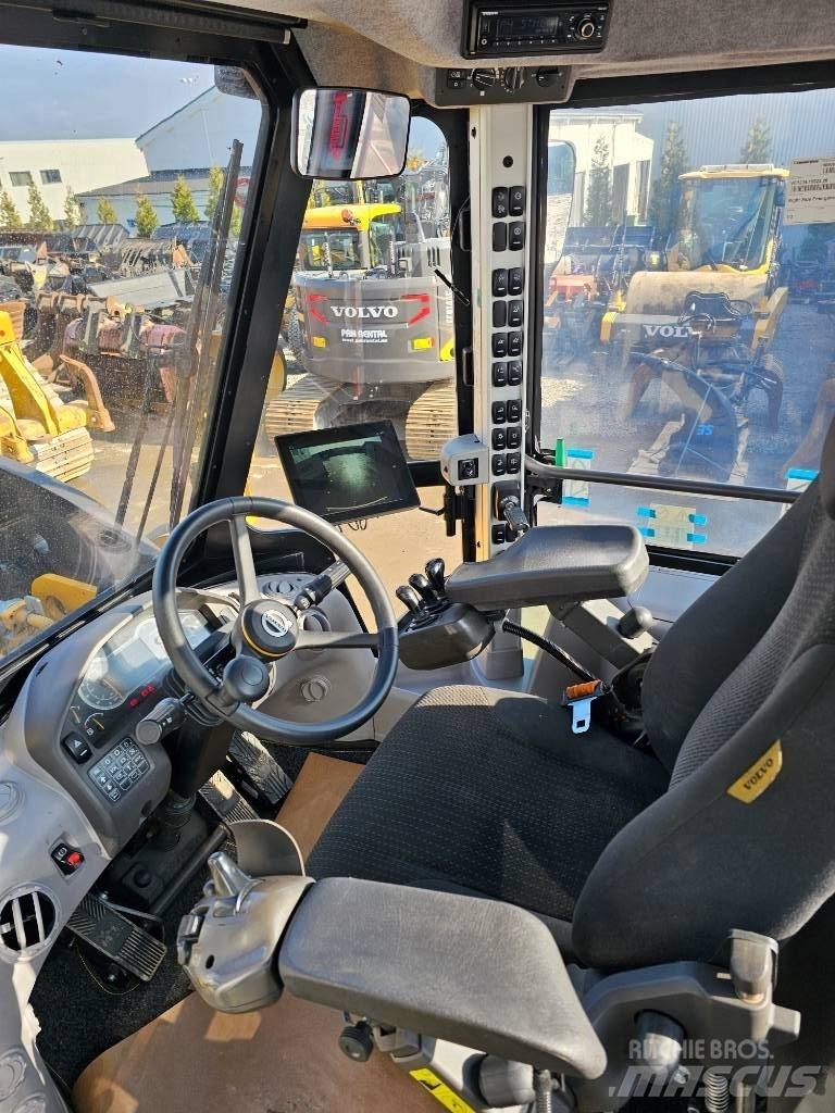 Volvo L260H Kolesové nakladače