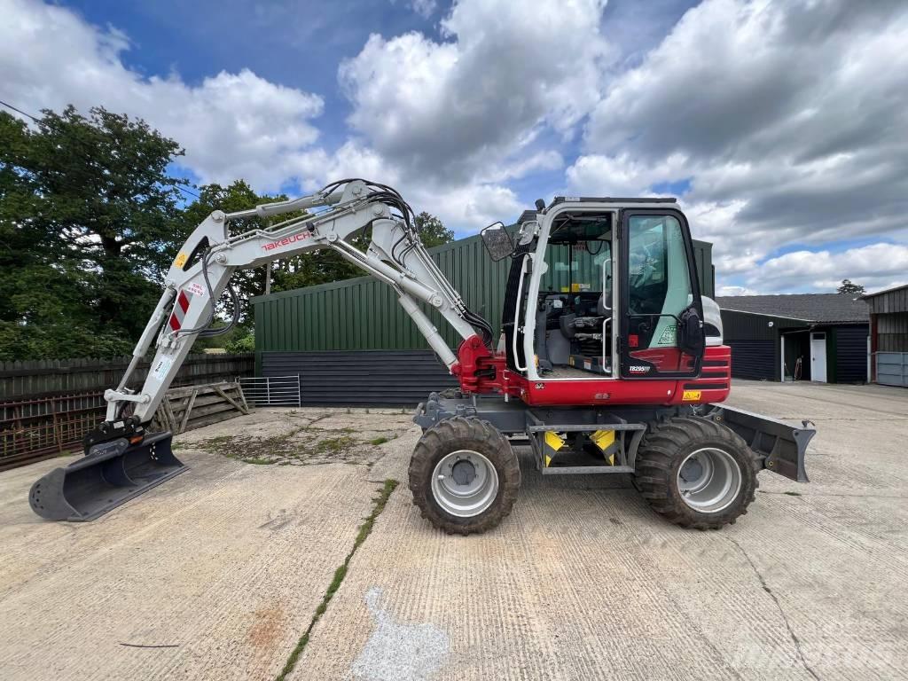 Takeuchi 295w Kolesové rýpadlá