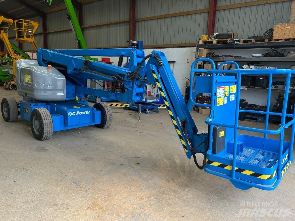 Genie Z45/35J DC Kĺbové plošiny