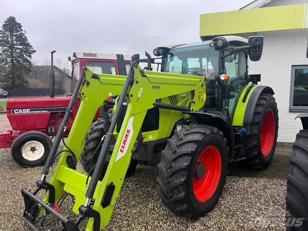 CLAAS Arion 440 CIS Traktory