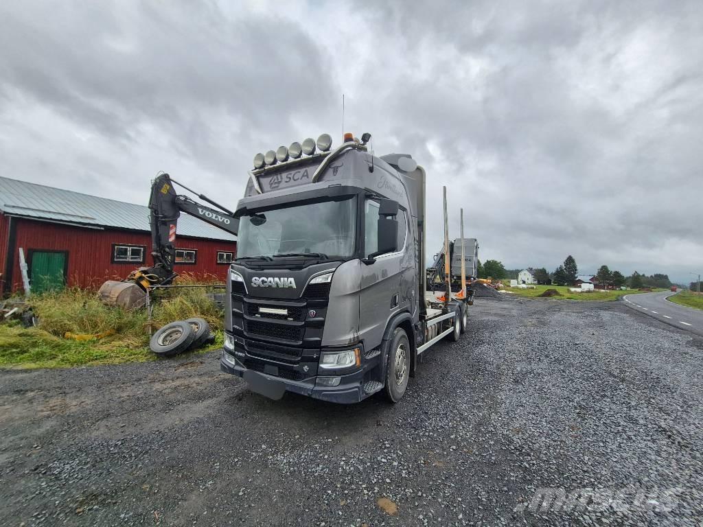 Scania R 650 Nákladné vozidlá na prepravu dreva