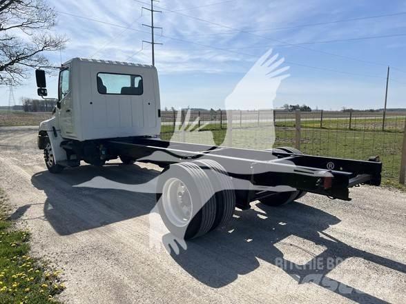 Hino 238 Nákladné vozidlá bez nadstavby