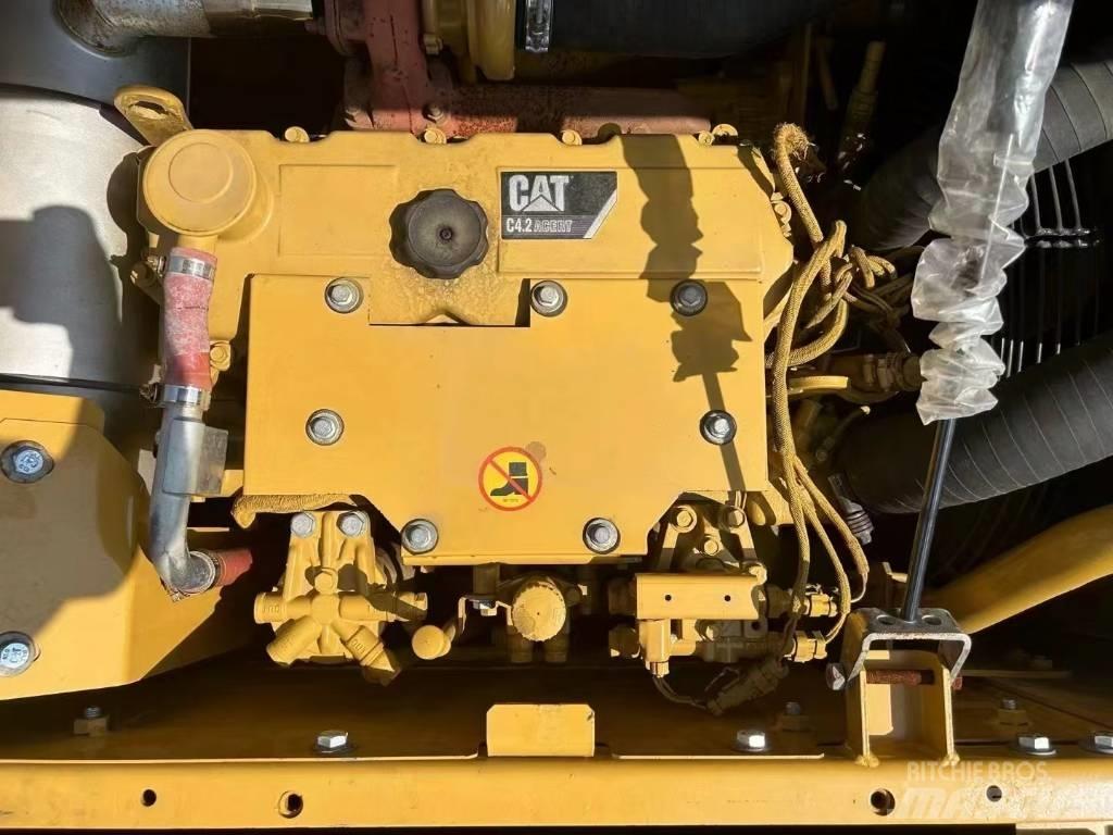 CAT 312 DGC Pásové rýpadlá
