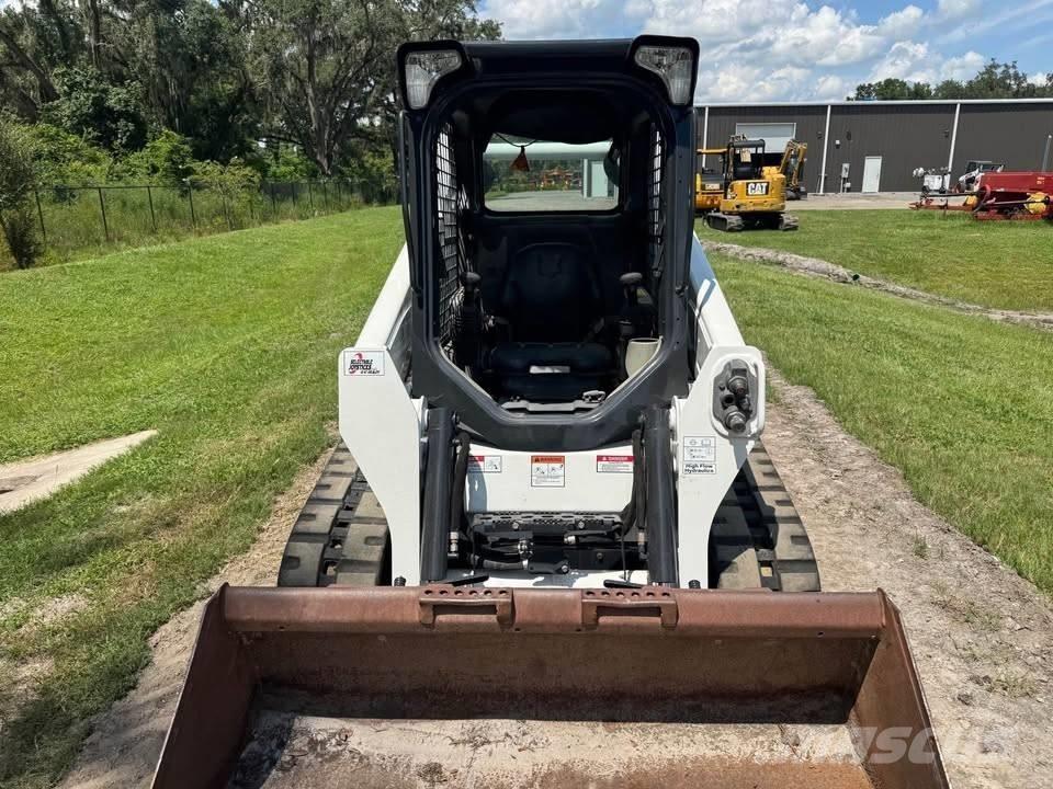 Bobcat T 590 Šmykom riadené nakladače