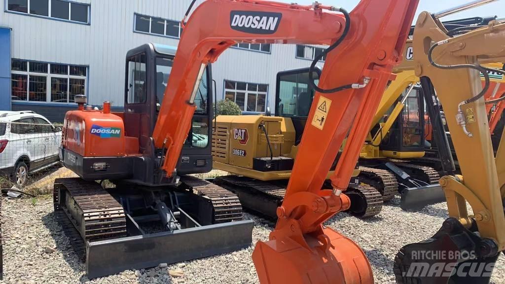 Doosan DH 55-7 Pásové rýpadlá