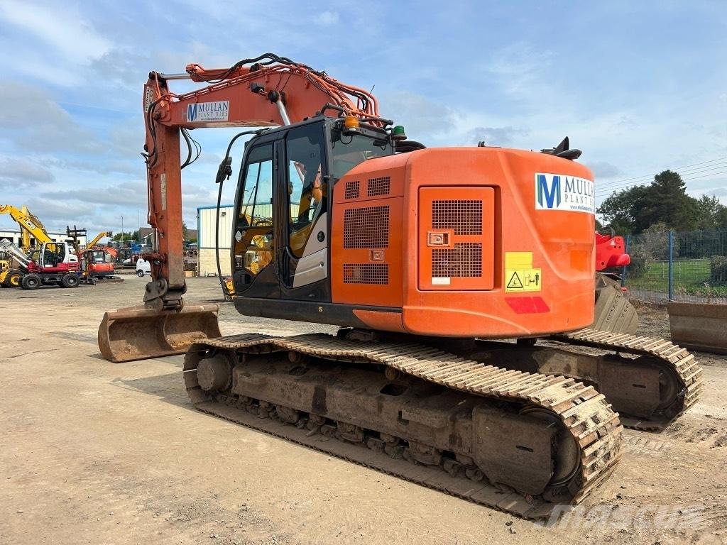 Hitachi ZX225 USLC-6 Pásové rýpadlá