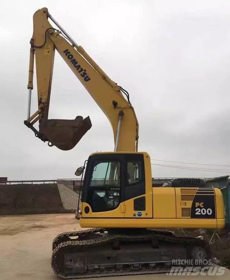 Komatsu pc200-8 Pásové rýpadlá