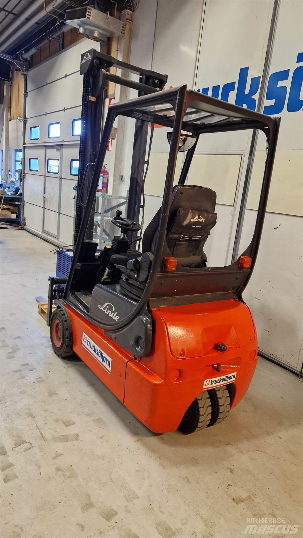 Linde E16C -02 Akumulátorové vozíky